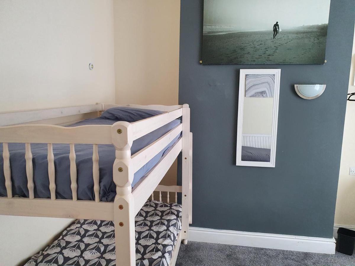 ליברפול 12 Person 6 Bedroom Self Catering House מראה חיצוני תמונה